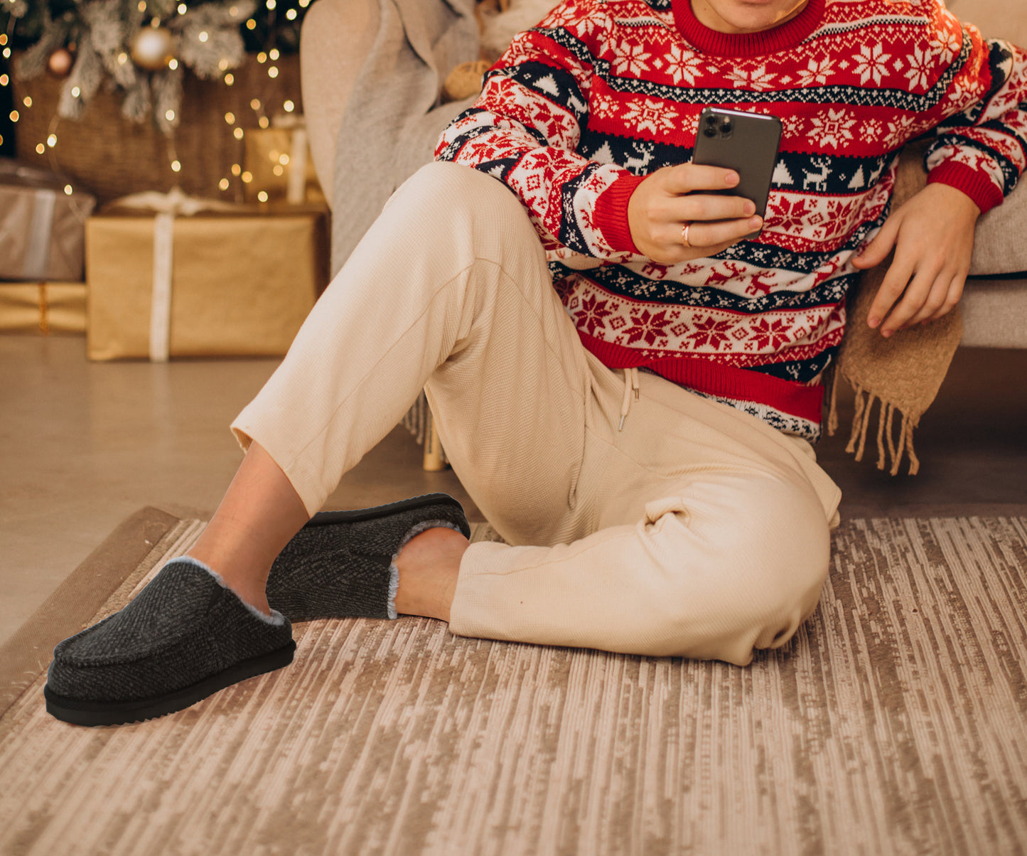 ONCAI Mens Slippers,Warm Comfort Memory Foam Cotton-Blend Corduroy Stripe Faux Fur House Shoes for Man Indoor/Outdoor with Non-slip Rubber Soles US Size 7-16